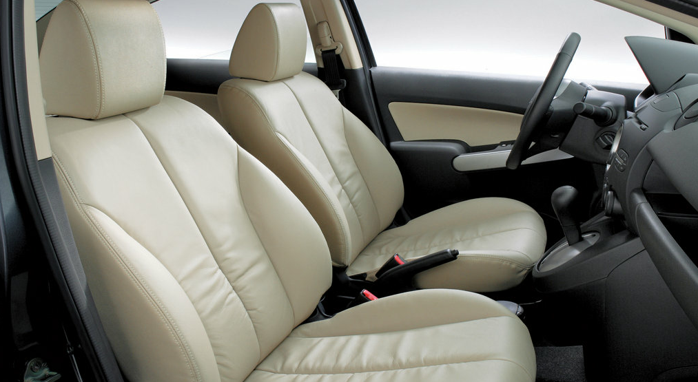 Mazda 2 / Demio - Sedan photo 8