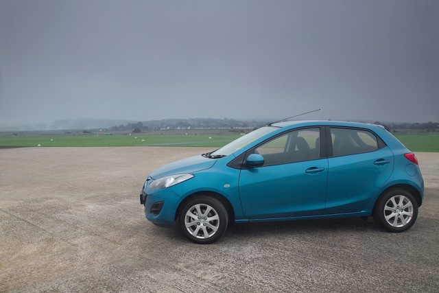 Mazda 2 / Demio photo 8