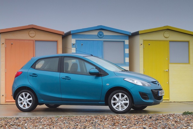 Mazda 2 / Demio photo 11
