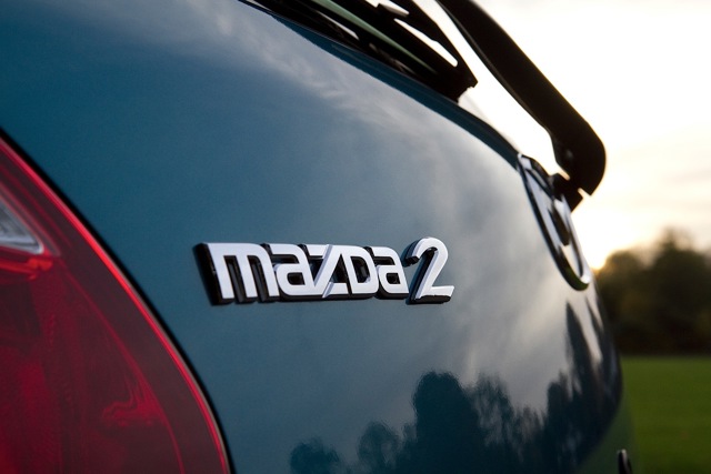 Mazda 2 / Demio photo 15