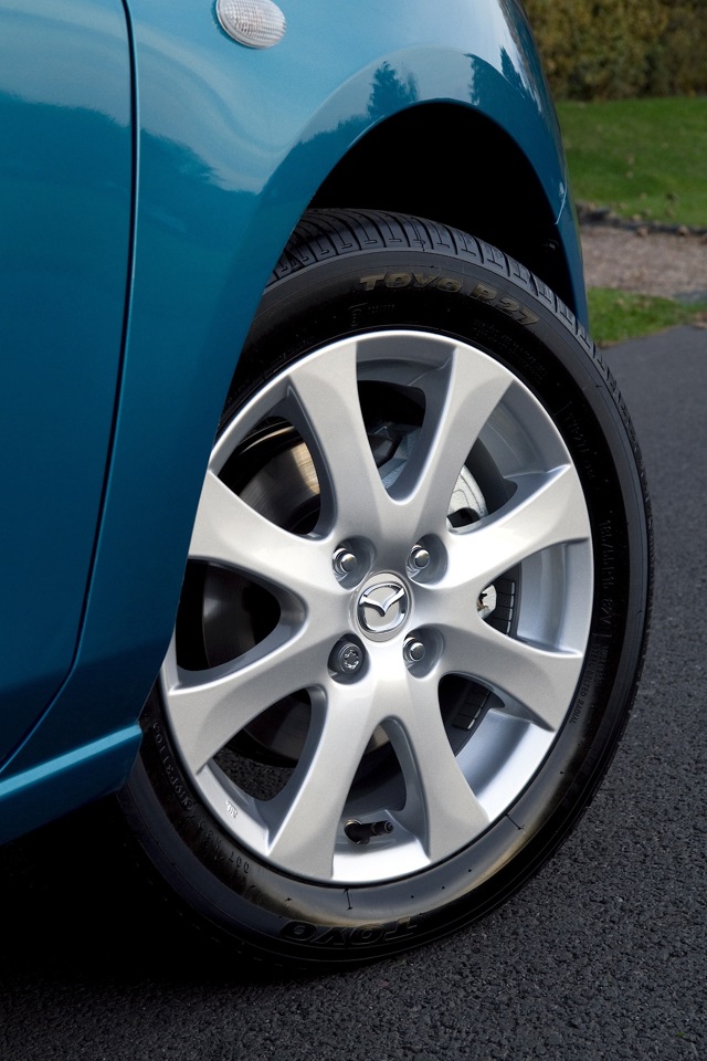 Mazda 2 / Demio photo 16