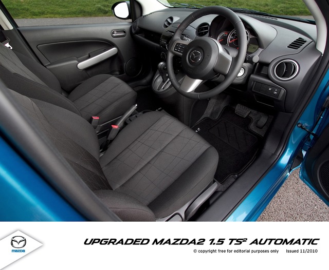 Mazda 2 / Demio photo 77