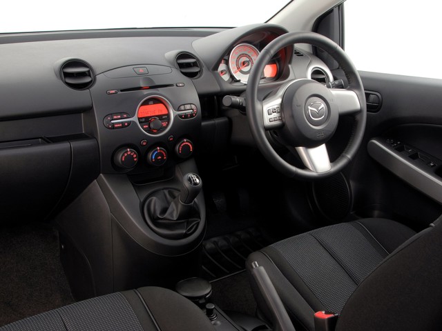 Mazda 2 / Demio photo 89