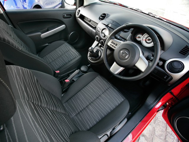 Mazda 2 / Demio photo 90
