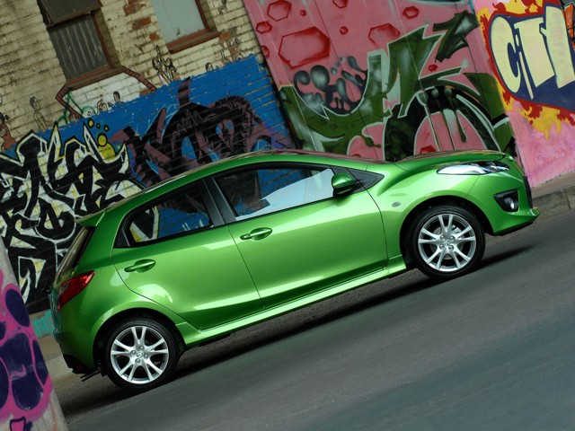 Mazda 2 / Demio photo 52