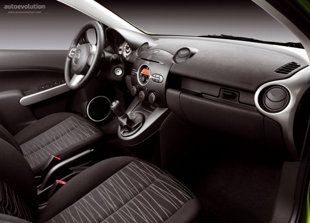 Mazda 2 / Demio photo 72