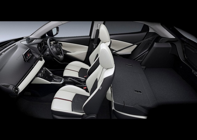 Mazda 2 / Demio photo 48