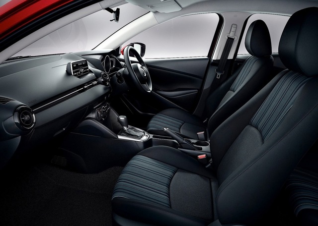 Mazda 2 / Demio photo 51