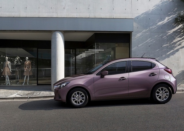 Mazda 2 / Demio photo 1