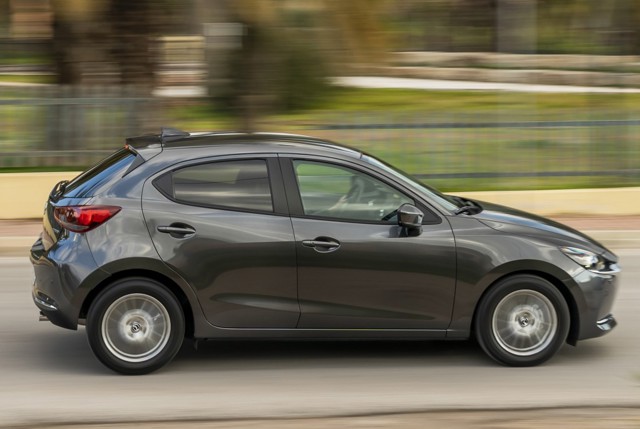 Mazda 2 / Demio photo 2