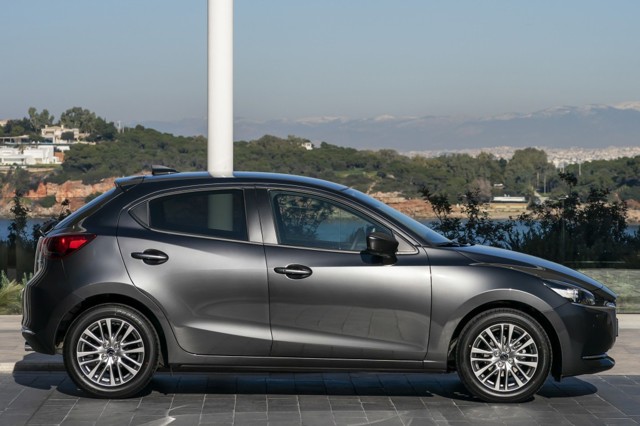 Mazda 2 / Demio photo 8