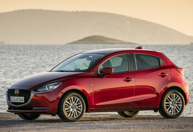 Mazda 2 / Demio photo 16