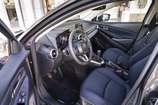 Mazda 2 / Demio photo 34