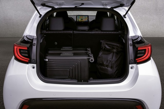Mazda 2 / Demio photo 13