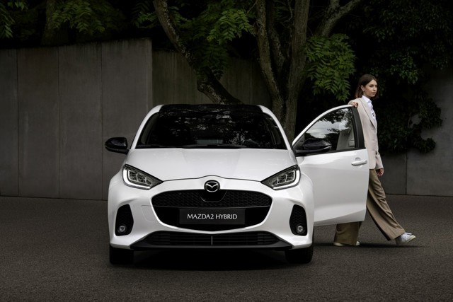 Mazda 2 / Demio photo 3