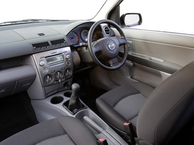 Mazda 2 / Demio photo 37