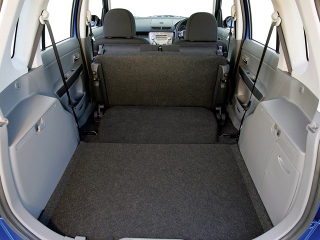 Mazda 2 / Demio photo 38