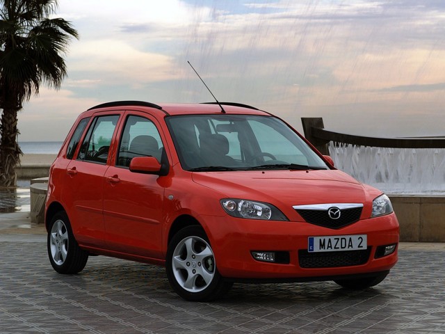 Mazda 2 / Demio photo 13