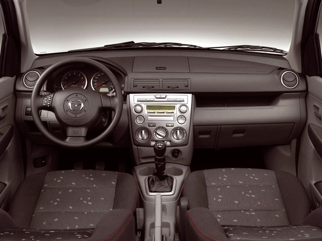 Mazda 2 / Demio photo 34