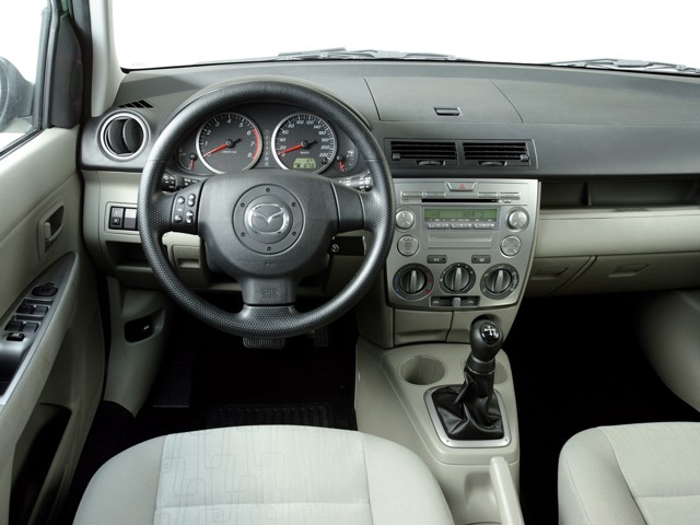 Mazda 2 / Demio photo 35