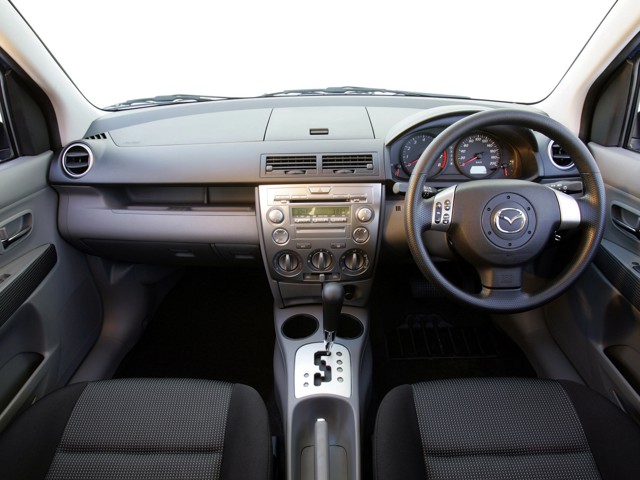Mazda 2 / Demio photo 36