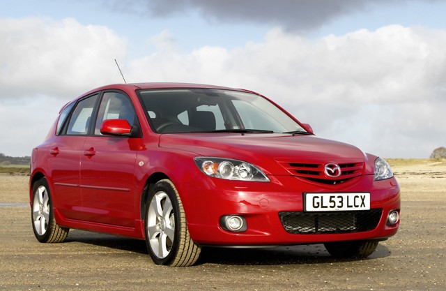 Mazda 3 / Axela Hatchback photo 10