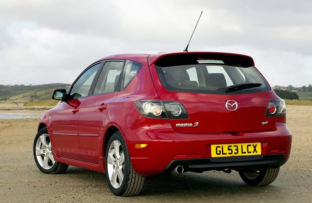 Mazda 3 / Axela Hatchback photo 11