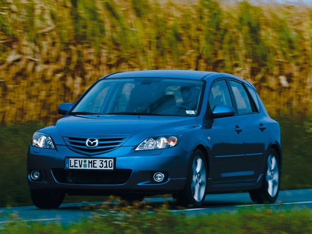 Mazda 3 / Axela Hatchback photo 14