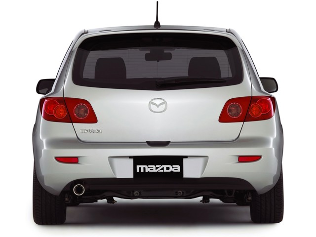 Mazda 3 / Axela Hatchback photo 22