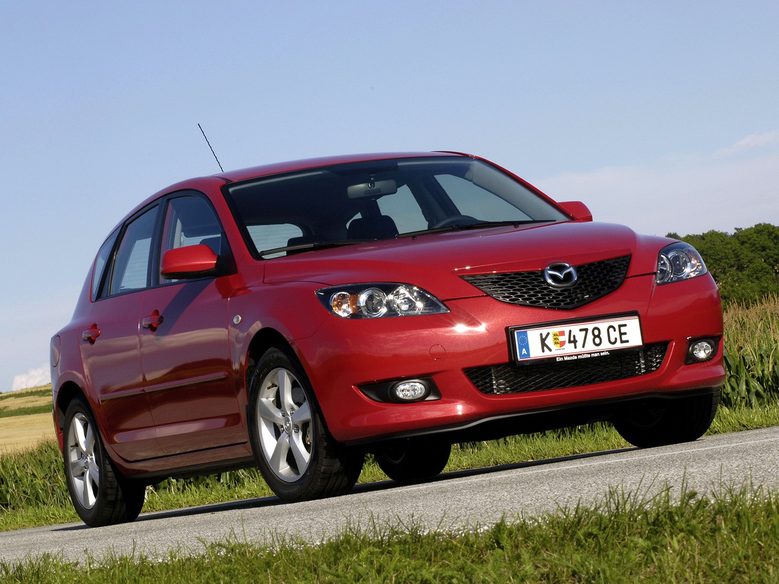 Mazda 3 / Axela Hatchback photo 34