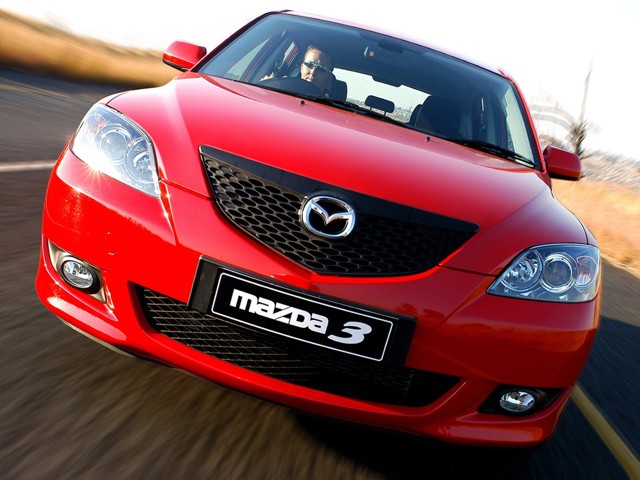 Mazda 3 / Axela Hatchback photo 39