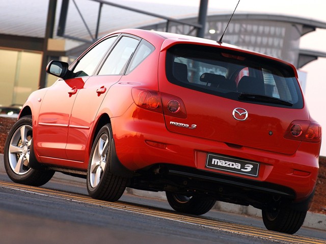 Mazda 3 / Axela Hatchback photo 40