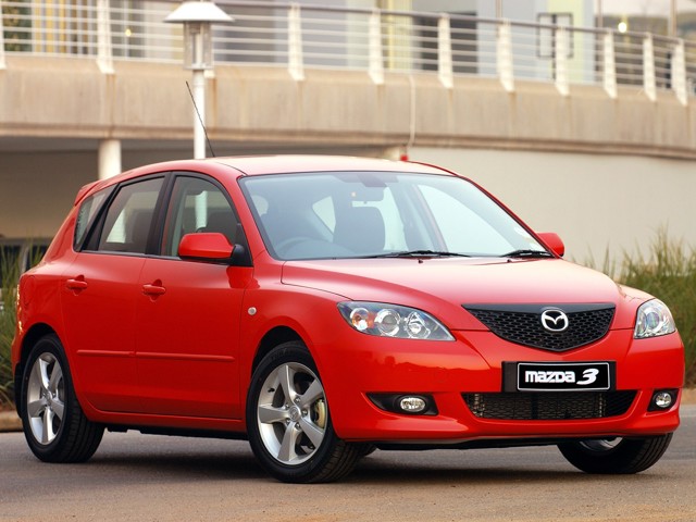 Mazda 3 / Axela Hatchback photo 42