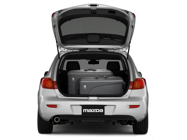 Mazda 3 / Axela Hatchback photo 47