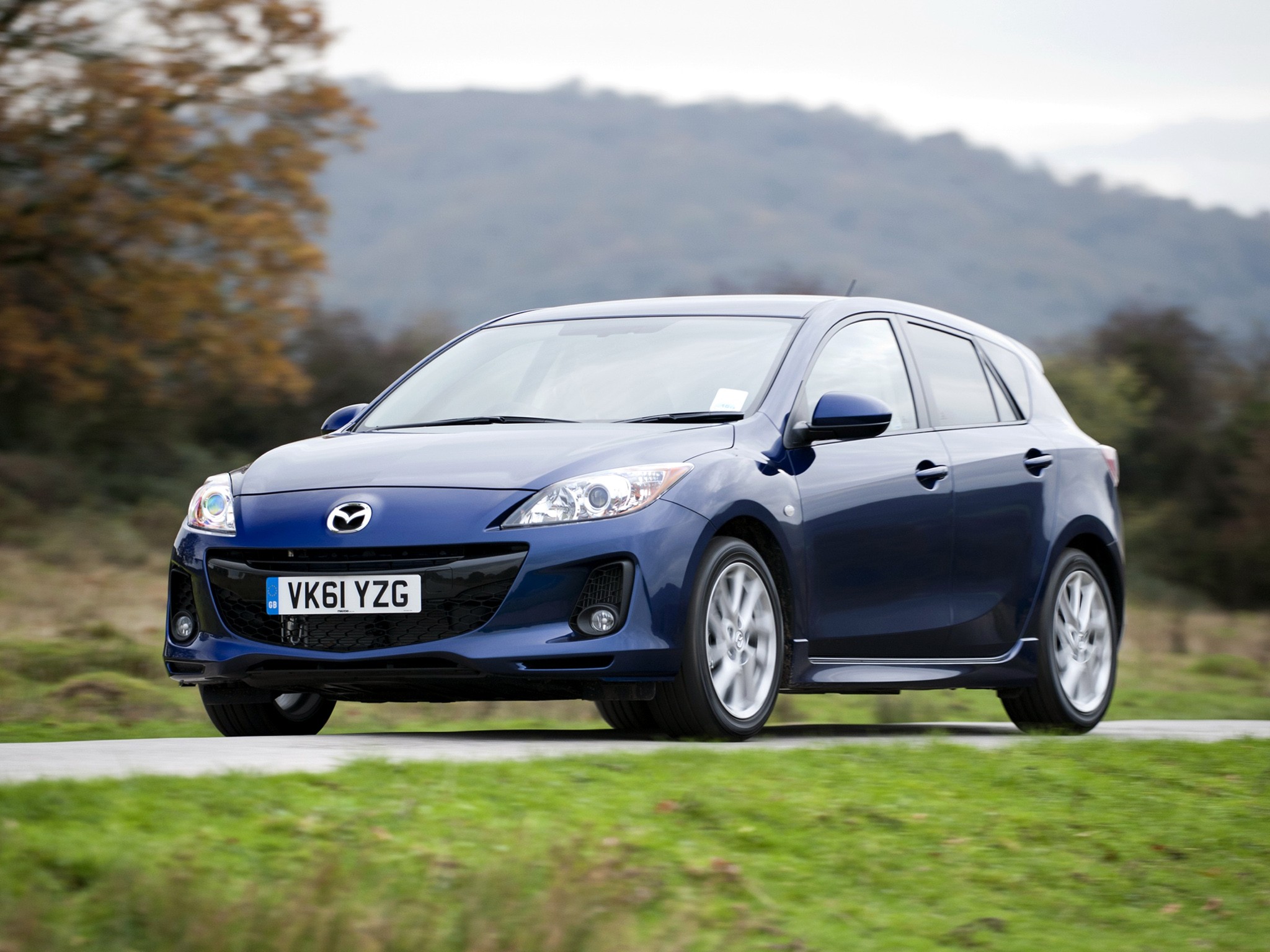 Mazda 3 / Axela Hatchback photo 20