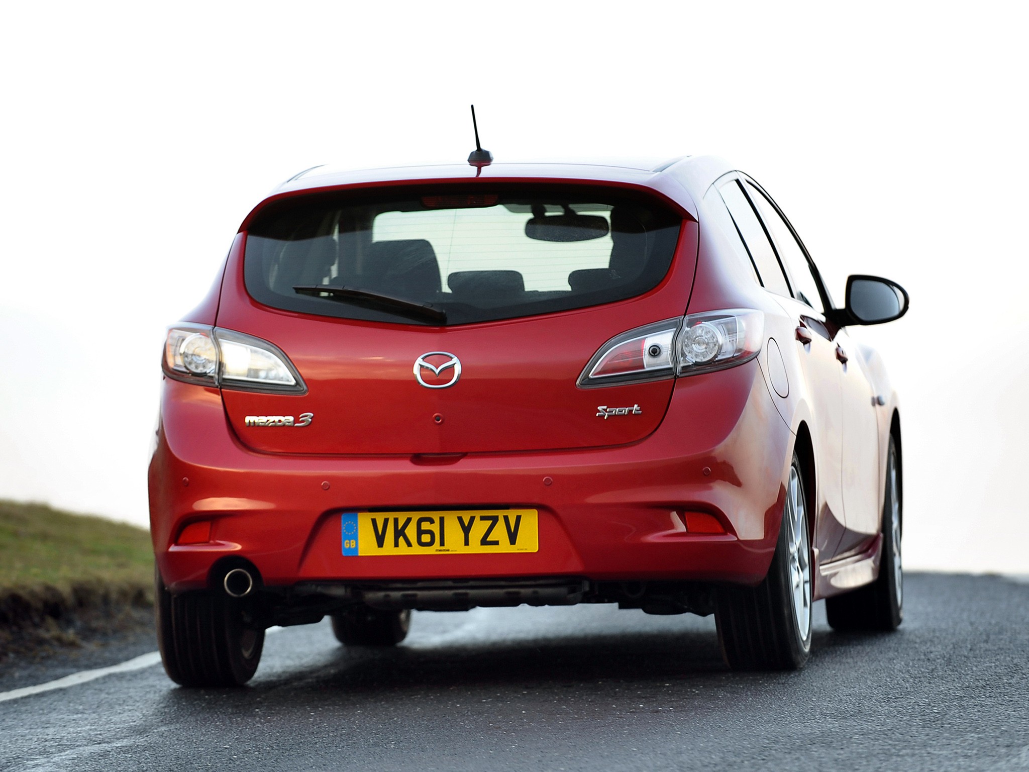 Mazda 3 / Axela Hatchback photo 27