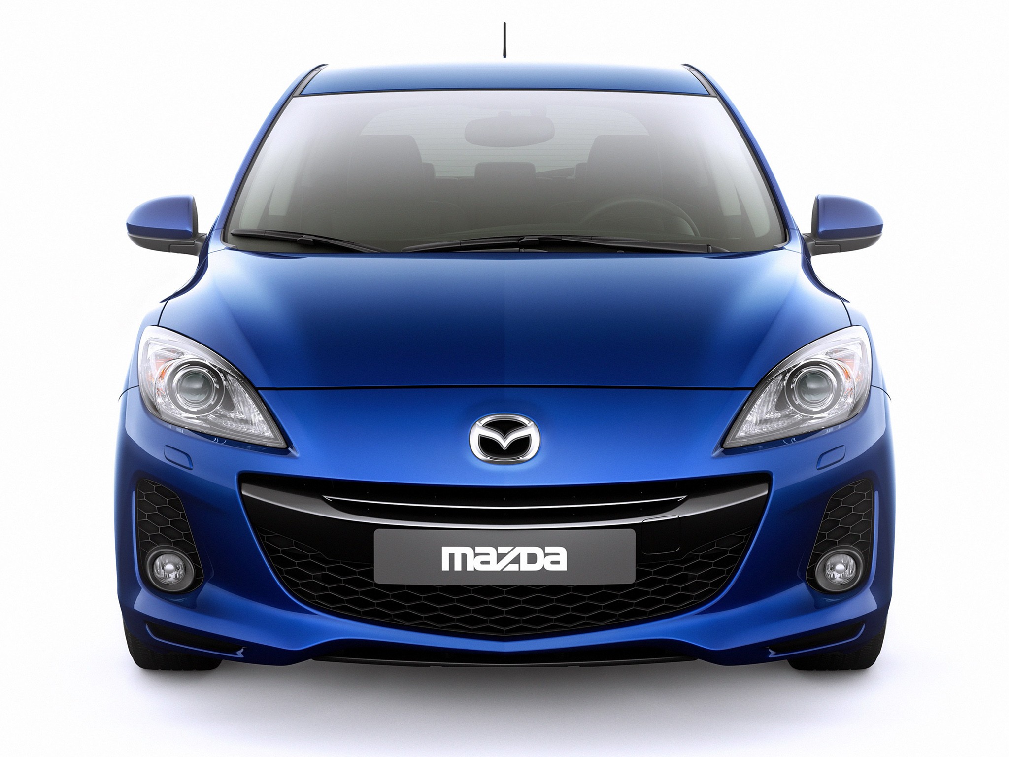 Mazda 3 / Axela Hatchback photo 29