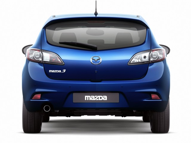 Mazda 3 / Axela Hatchback photo 30