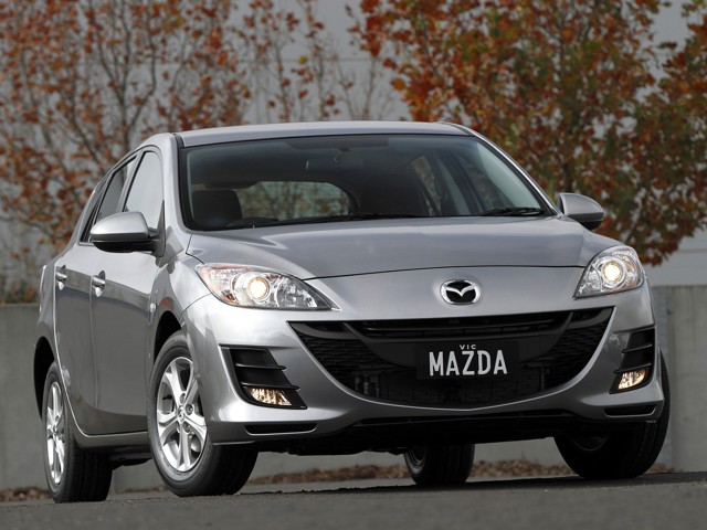 Mazda 3 / Axela Hatchback photo 39