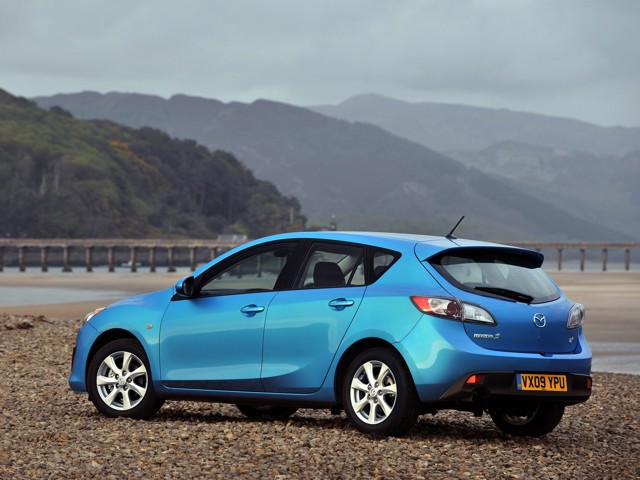 Mazda 3 / Axela Hatchback photo 47