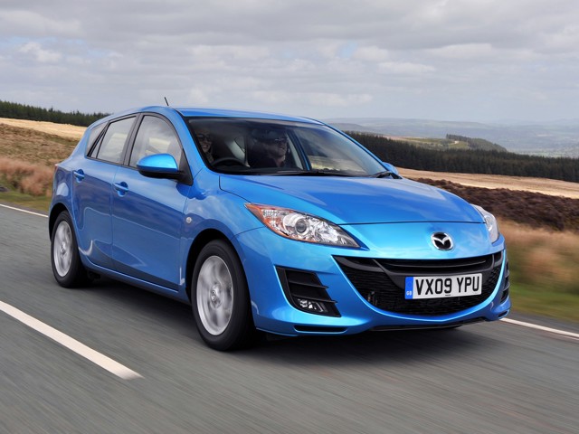 Mazda 3 / Axela Hatchback photo 52