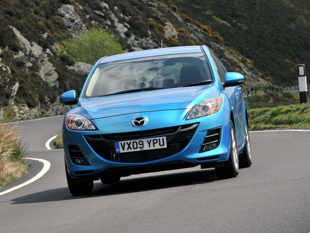 Mazda 3 / Axela Hatchback photo 54