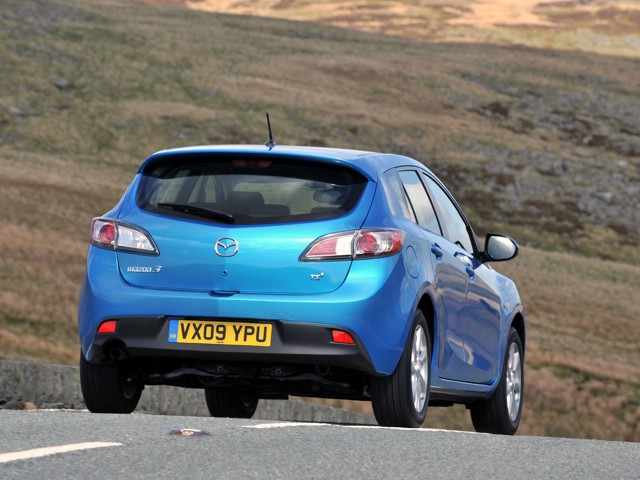 Mazda 3 / Axela Hatchback photo 56