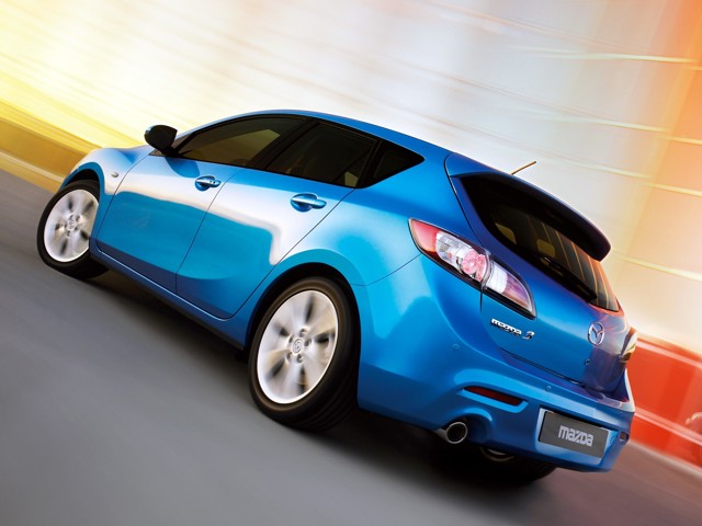 Mazda 3 / Axela Hatchback photo 64