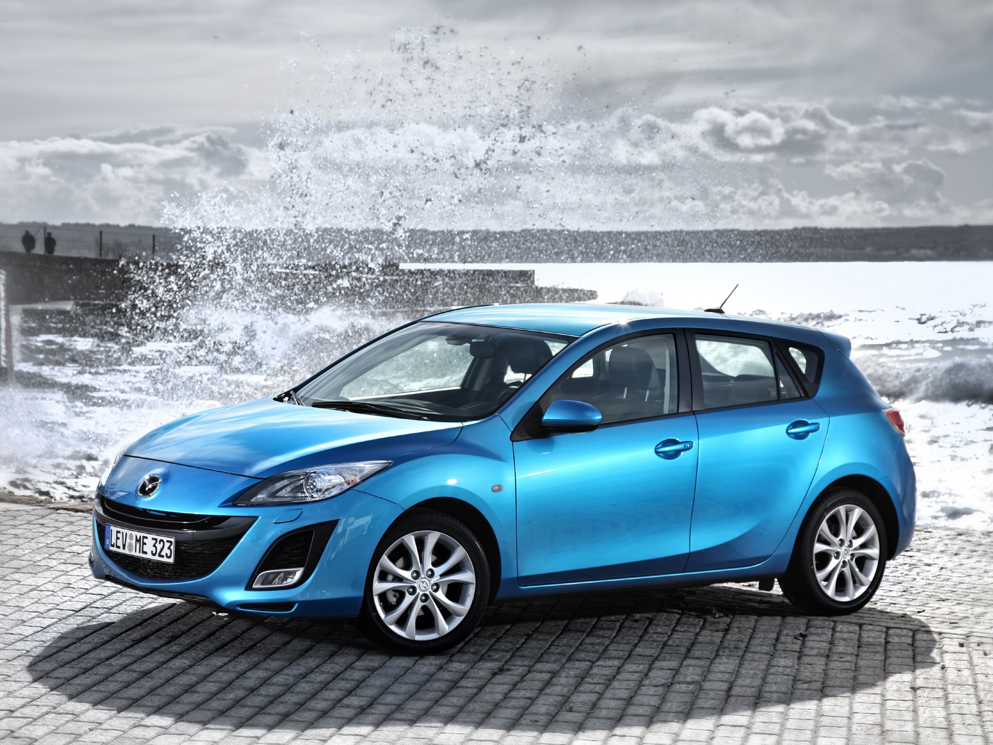 Mazda 3 / Axela Hatchback photo 73