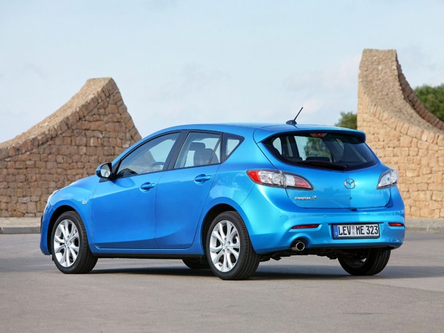 Mazda 3 / Axela Hatchback photo 74