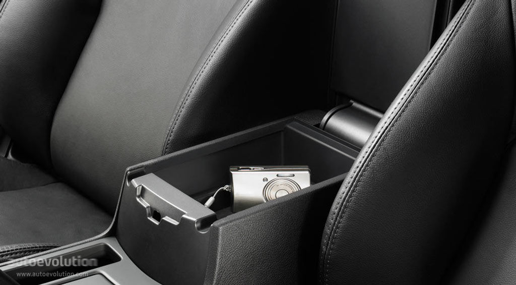 Mazda 3 / Axela Hatchback photo 85