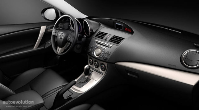 Mazda 3 / Axela Hatchback photo 87
