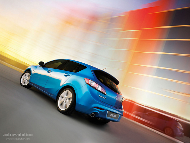 Mazda 3 / Axela Hatchback photo 4