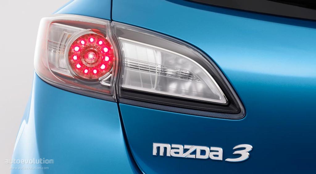 Mazda 3 / Axela Hatchback photo 7